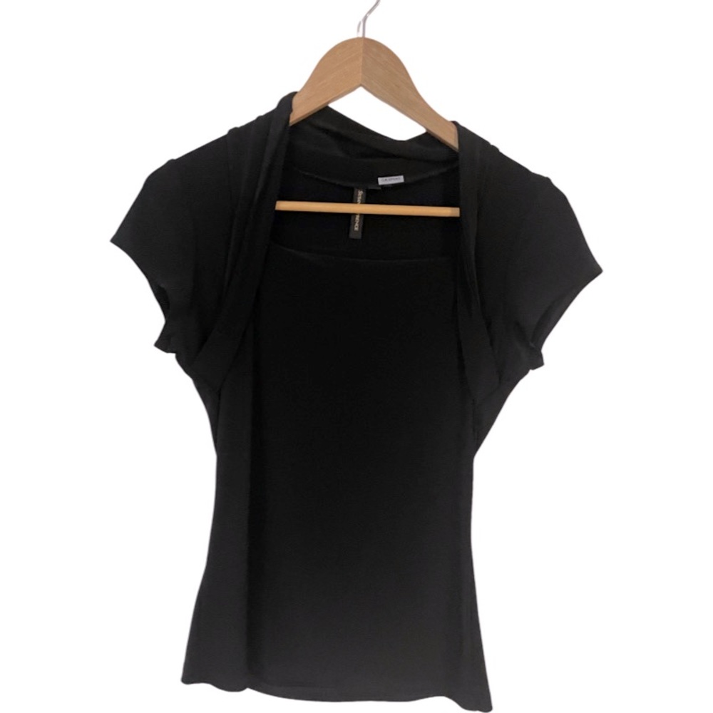 Susan Lawrence black top